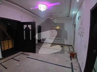 جوہر ٹاؤن فیز 2 جوہر ٹاؤن,لاہور میں 1 کمرے کا 5 مرلہ زیریں پورشن 45.0 ہزار میں کرایہ پر دستیاب ہے۔