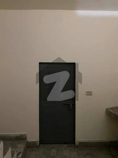 A SEPARATE ROOM IS AVAILABLE FOR RENT ONLY FOR MALES