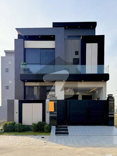 5 Marla Ultra Modern Most Beautiful Investor Rate House Located In Central Park Houseing Society