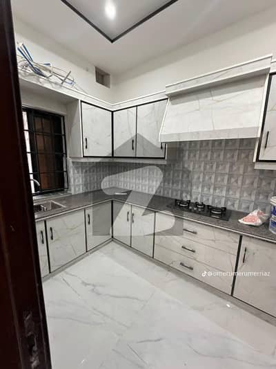 واپڈا ٹاؤن لاہور میں 2 کمروں کا 5 مرلہ بالائی پورشن 40.0 ہزار میں کرایہ پر دستیاب ہے۔