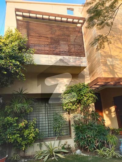 500 Sq-Yards Bungalow on Sale in DHA Phase-6