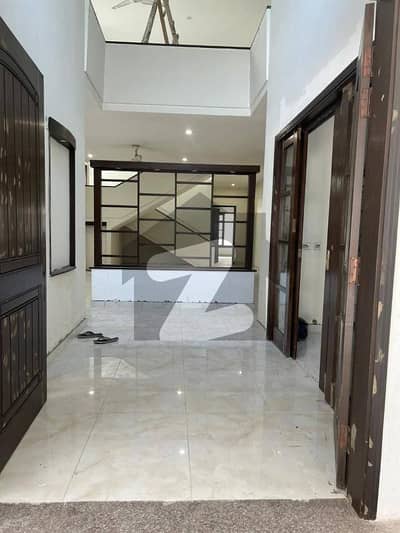 ڈی ایچ اے فیز 6 ڈی ایچ اے ڈیفینس,کراچی میں 5 کمروں کا 1 کنال مکان 6.0 لاکھ میں کرایہ پر دستیاب ہے۔