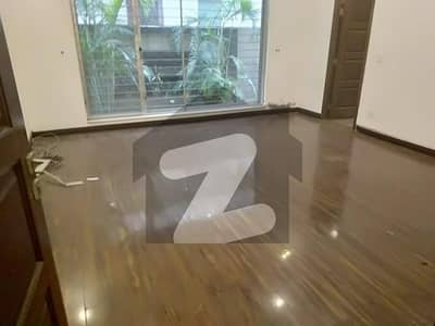 1 kanal Modern Full Luxurious House for Rent at Prime Location, Near to Park