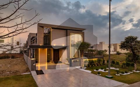 ڈی ایچ اے فیز 6 ڈیفنس (ڈی ایچ اے),لاہور میں 6 کمروں کا 1 کنال مکان 23.75 کروڑ میں برائے فروخت۔