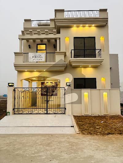 ڈی ایچ اے ڈیفینس گوجرانوالہ میں 3 کمروں کا 5 مرلہ مکان 2.15 کروڑ میں برائے فروخت۔