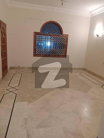 نارتھ ناظم آباد ۔ بلاک اے نارتھ ناظم آباد,کراچی میں 4 کمروں کا 1 کنال بالائی پورشن 2.0 لاکھ میں کرایہ پر دستیاب ہے۔