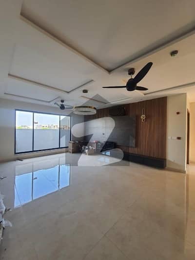 DHA Phase 3 1 Kanal Lower Portion Modern For Rent