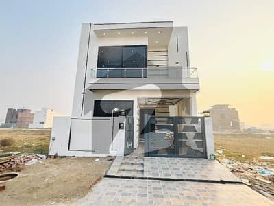 ڈی ایچ اے ڈیفینس گوجرانوالہ میں 3 کمروں کا 5 مرلہ مکان 2.1 کروڑ میں برائے فروخت۔