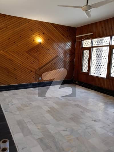 F-10 Excellent Modern 511 SQY Spacious And Beautiful Double Story House Proper And Modern Fittings Along With Marble Flooring 4 Bedrooms, 4 Attached Bathrooms