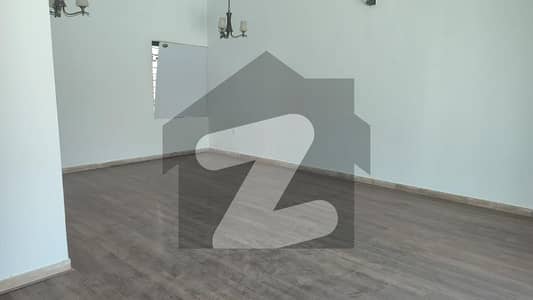 Spacious 350 Square Yards House For Sale In Old Falcon Complex (AFOHS)