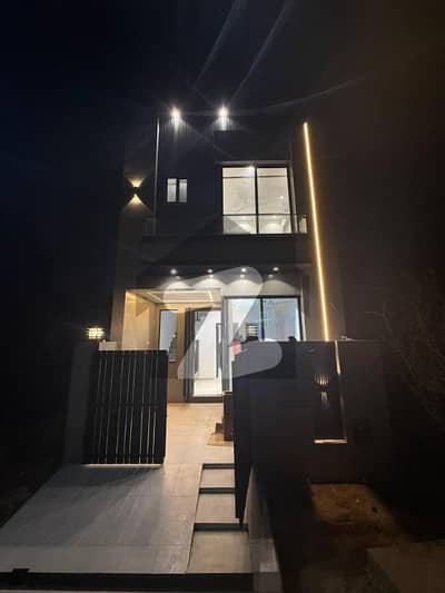 3 MARLA DOUBLE STOREY HOUSE AVAILABLE IN THE PRIME LOCATION OF AL KABIR TOWN ( POSSESION IN 12 MONTHS) CUSTOMIZATION IN PAYMENT PLAN IS AVAILABLE IF CLIENT FACED BUDGET ISSUES