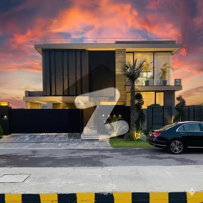 ڈی ایچ اے فیز 6 ڈیفنس (ڈی ایچ اے),لاہور میں 5 کمروں کا 1 کنال مکان 8.9 کروڑ میں برائے فروخت۔