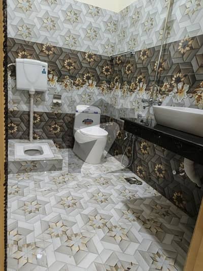 علامہ اقبال ٹاؤن لاہور میں 3 کمروں کا 10 مرلہ زیریں پورشن 1.0 لاکھ میں کرایہ پر دستیاب ہے۔