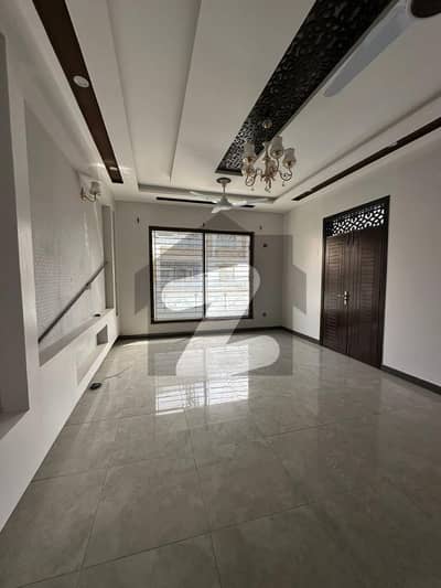 400 SQUARE YEARS WEST OPEN 3 BED DRAWING DINNING 1ST FLOOR PORTION FOR RENT IN JAUHAR