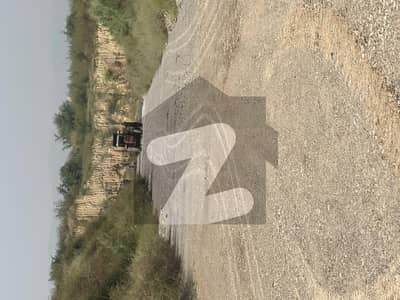 I-12/1 plot near to university road size 30x60 top location