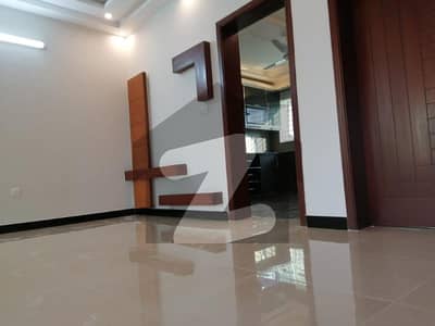 بحریہ ٹاؤن فیز 8 بحریہ ٹاؤن راولپنڈی,راولپنڈی میں 3 کمروں کا 5 مرلہ مکان 1.85 کروڑ میں برائے فروخت۔