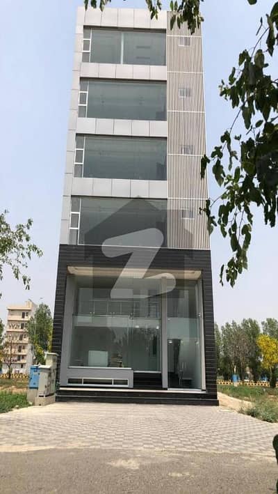 ڈی ایچ اے فیز 8 سابقہ ایئر ایوینیو ڈی ایچ اے فیز 8,ڈی ایچ اے ڈیفینس,لاہور میں 4 مرلہ عمارت 7.25 کروڑ میں برائے فروخت۔