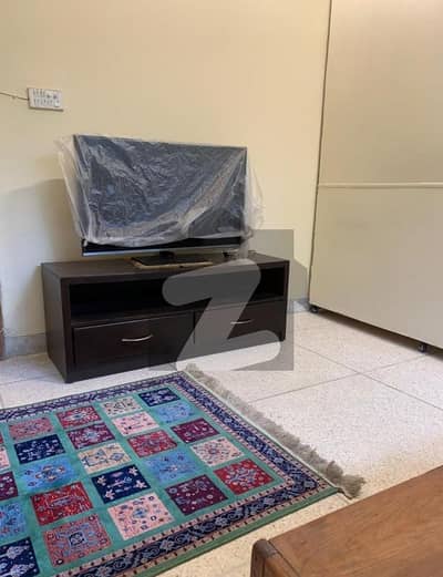 ایف ۔ 8 اسلام آباد میں 1 کمرے کا 5 مرلہ زیریں پورشن 1.5 لاکھ میں کرایہ پر دستیاب ہے۔