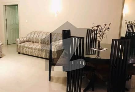 علامہ اقبال ٹاؤن لاہور میں 2 کمروں کا 10 مرلہ زیریں پورشن 1.25 لاکھ میں کرایہ پر دستیاب ہے۔