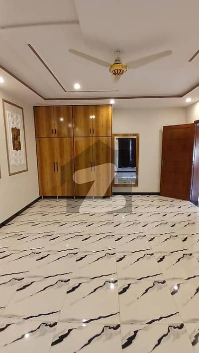 4 Marla Lower Portion Is Available For Rent