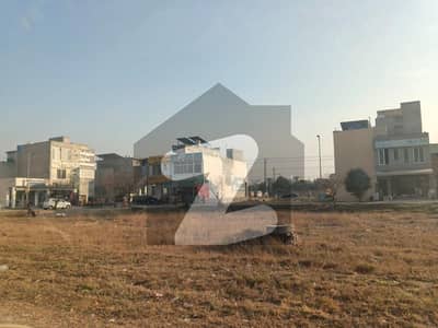 اے ڈبلیو ٹی فیز 2 ۔ بلاک اے اے ڈبلیو ٹی فیز 2,اے ڈبلیو ٹی آرمی ویلفیئر ٹرسٹ,رائیونڈ روڈ,لاہور میں 1 کنال رہائشی پلاٹ 1.6 کروڑ میں برائے فروخت۔