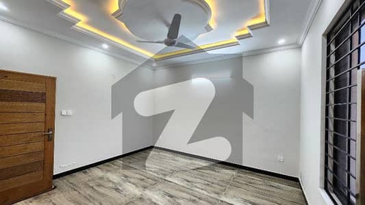 جناح گارڈنز فیز 1 جناح گارڈنز,ایف ای سی ایچ ایس,اسلام آباد میں 6 کمروں کا 7 مرلہ مکان 1.3 لاکھ میں کرایہ پر دستیاب ہے۔