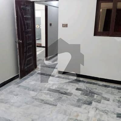 گلستانِِ جوہر ۔ بلاک 12 گلستانِ جوہر,کراچی میں 2 کمروں کا 4 مرلہ فلیٹ 60.0 لاکھ میں برائے فروخت۔