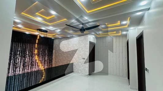 10 Marla Upper Portion For Rent In DHA Phase 8 - Ex Air Avenue