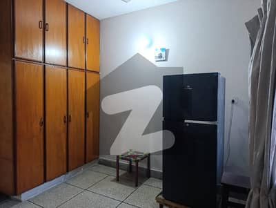 والٹن روڈ لاہور میں 4 کمروں کا 3 مرلہ مکان 70.0 ہزار میں کرایہ پر دستیاب ہے۔