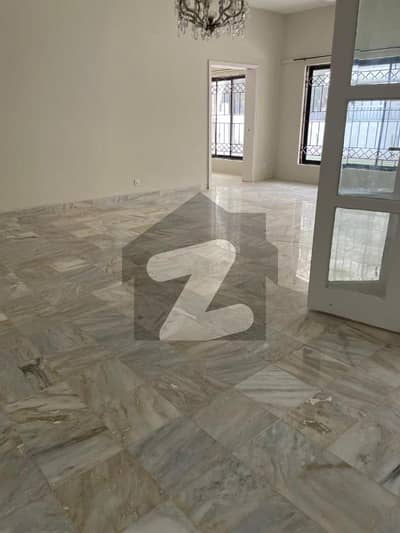 Fine Beautiful 4 Bedroom Single Storey Available For Rent , F-6