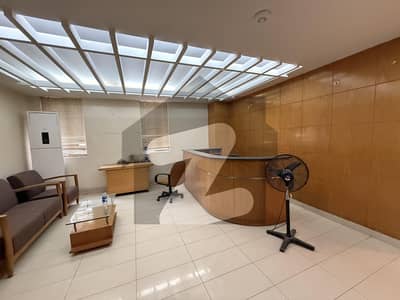 سوِل لائنز کراچی میں 1 کنال دفتر 12.8 کروڑ میں برائے فروخت۔