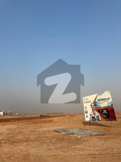 مارگلہ آرچرڈ اسلام آباد میں 10 مرلہ رہائشی پلاٹ 1.4 کروڑ میں برائے فروخت۔