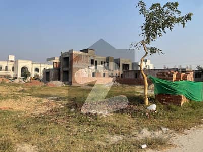 5 MARLA RESIDENTIAL PLOT FOR SALE IN DHA PHASE 9 TOWN.