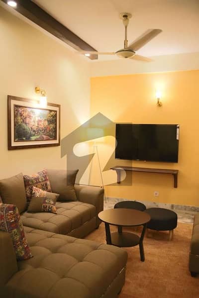 ڈپلومیٹک انکلیو اسلام آباد میں 2 کمروں کا 6 مرلہ فلیٹ 2.8 لاکھ میں کرایہ پر دستیاب ہے۔