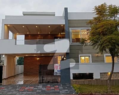 10 Marla House Available In Bahria Enclave - Sector C1 For Sale