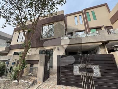 بحریہ ٹاؤن ۔ بلاک سی سی بحریہ ٹاؤن سیکٹرڈی,بحریہ ٹاؤن,لاہور میں 3 کمروں کا 5 مرلہ مکان 2.1 کروڑ میں برائے فروخت۔ بحریہ ٹاؤن ۔ بلاک سی سی بحریہ ٹاؤن سیکٹرڈی,بحریہ ٹاؤن,لاہور میں 3 کمروں کا 5 مرلہ مکان 2.1 کروڑ میں برائے فروخت۔