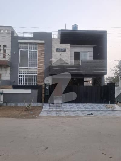 1 KANAL HOT LOCATION HOUSE FOR RENT AT REASONABLE PRICE