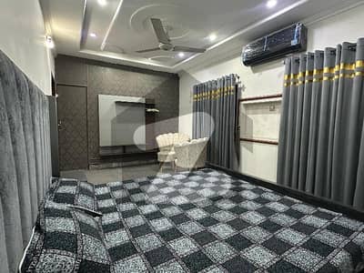 بحریہ ٹاؤن سیکٹر ای بحریہ ٹاؤن,لاہور میں 3 کمروں کا 10 مرلہ بالائی پورشن 75.0 ہزار میں کرایہ پر دستیاب ہے۔