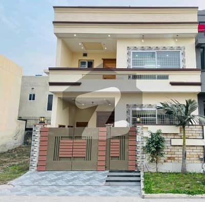 Spacious Prime Location House Is Available For sale In Ideal Location Of Citi Housing Society