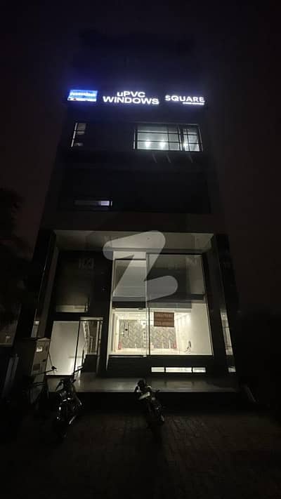 ڈی ایچ اے فیز 8 ۔ سی سی اے 1 ڈی ایچ اے فیز 8,ڈیفنس (ڈی ایچ اے),لاہور میں 1 کمرے کا 4 مرلہ دفتر 1.25 لاکھ میں کرایہ پر دستیاب ہے۔