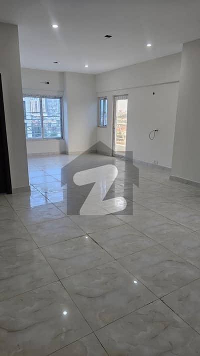 کلفٹن ۔ بلاک 9 کلفٹن,کراچی میں 3 کمروں کا 9 مرلہ فلیٹ 2.2 لاکھ میں کرایہ پر دستیاب ہے۔