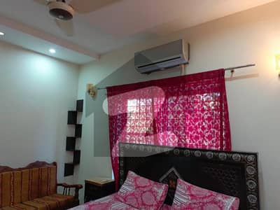 بحریہ ٹاؤن ۔ بلاک بی بی بحریہ ٹاؤن سیکٹرڈی,بحریہ ٹاؤن,لاہور میں 2 کمروں کا 5 مرلہ بالائی پورشن 60.0 ہزار میں کرایہ پر دستیاب ہے۔