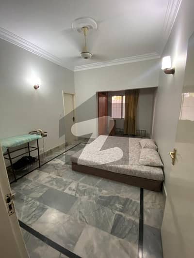 گلشنِ اقبال - بلاک 6 گلشنِ اقبال,گلشنِ اقبال ٹاؤن,کراچی میں 10 کمروں کا 1 کنال مکان 14.95 کروڑ میں برائے فروخت۔