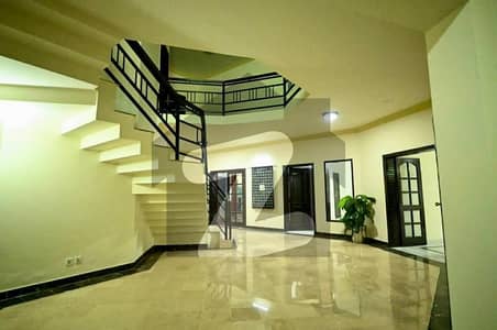 F-11/4 Full Ranovated Unfurnished House Available For Rent beautiful location