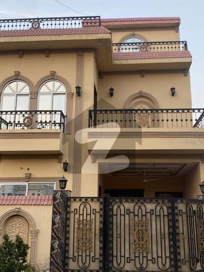 خیابانِ امین ۔ بلاک ایل خیابانِ امین,لاہور میں 3 کمروں کا 5 مرلہ مکان 1.48 کروڑ میں برائے فروخت۔