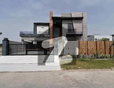 A Spacious 20 Marla House In DHA Phase 1 - Sector M