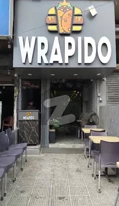 440 Square Feet Shop In Gulistan-E-Jauhar - Block 1 Is Available For Sale