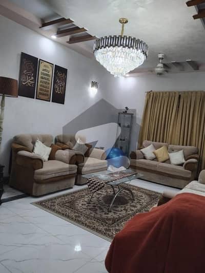 گلشنِ اقبال - بلاک 1 گلشنِ اقبال,گلشنِ اقبال ٹاؤن,کراچی میں 5 کمروں کا 10 مرلہ مکان 7.0 کروڑ میں برائے فروخت۔