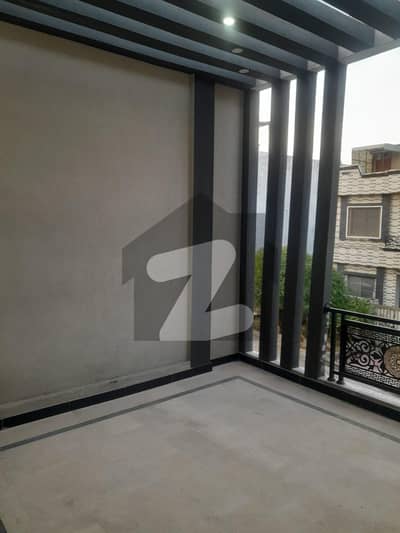 سی بی آر ٹاؤن فیز 1 سی بی آر ٹاؤن,اسلام آباد میں 4 کمروں کا 7 مرلہ مکان 2.75 کروڑ میں برائے فروخت۔