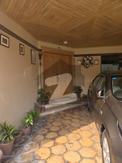 ڈی ایچ اے فیز 4 - بلاک ڈبل سی فیز 4,ڈیفنس (ڈی ایچ اے),لاہور میں 2 کمروں کا 1 کنال بالائی پورشن 95.0 ہزار میں کرایہ پر دستیاب ہے۔